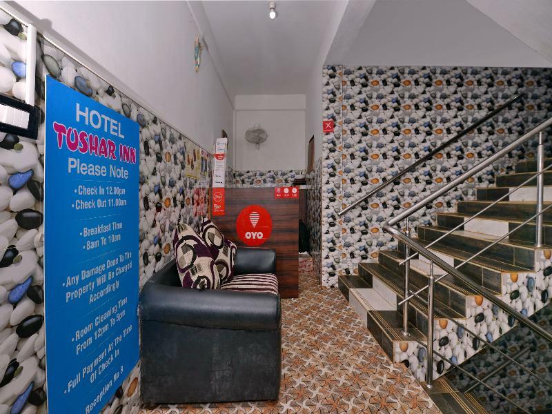 Oyo 10809 Hotel Tushar Inn Бага Екстер'єр фото