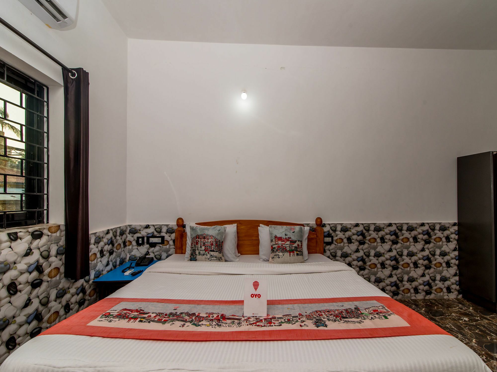 Oyo 10809 Hotel Tushar Inn Бага Екстер'єр фото