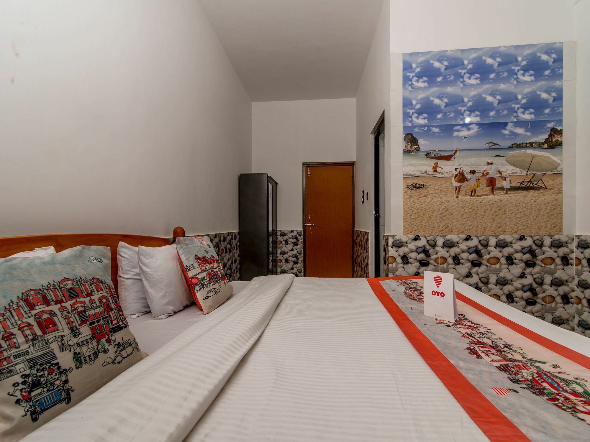Oyo 10809 Hotel Tushar Inn Бага Екстер'єр фото